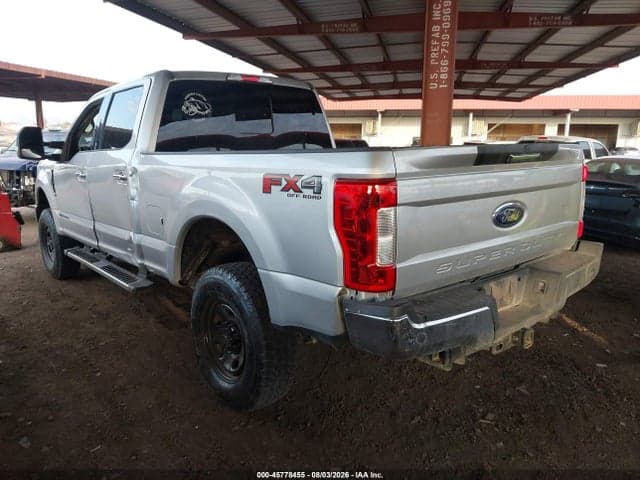 2017 FORD F-250 LARIAT 3