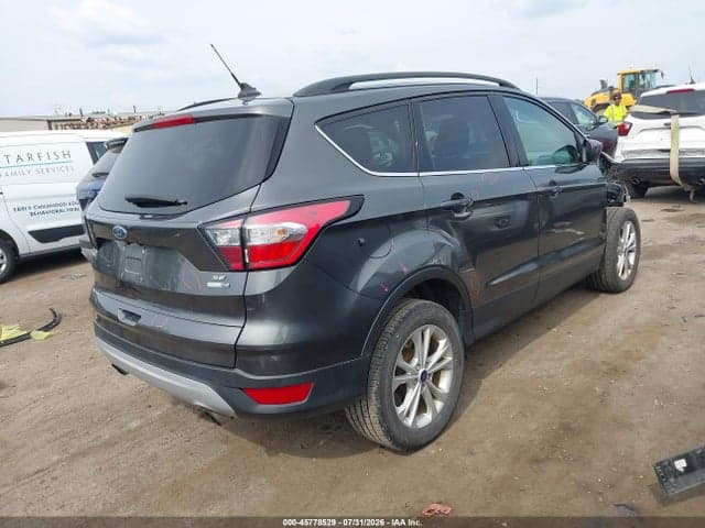 2018 FORD ESCAPE SE 4