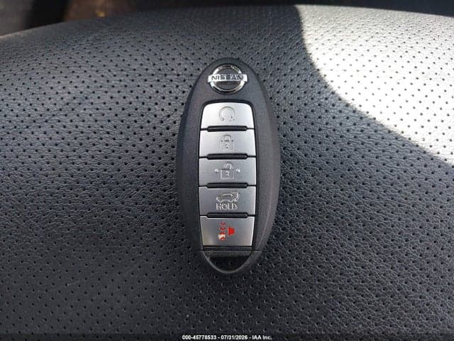 2017 NISSAN ROGUE SL 11