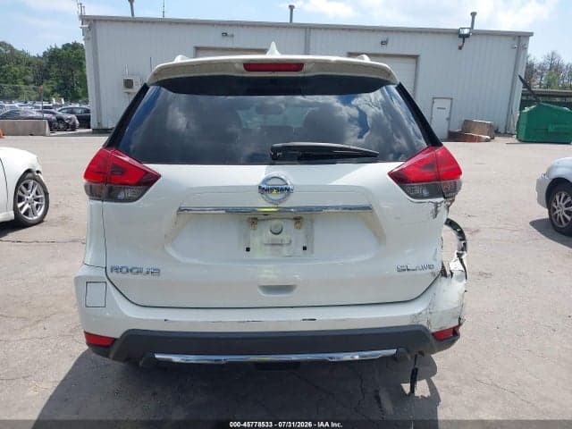2017 NISSAN ROGUE SL 16