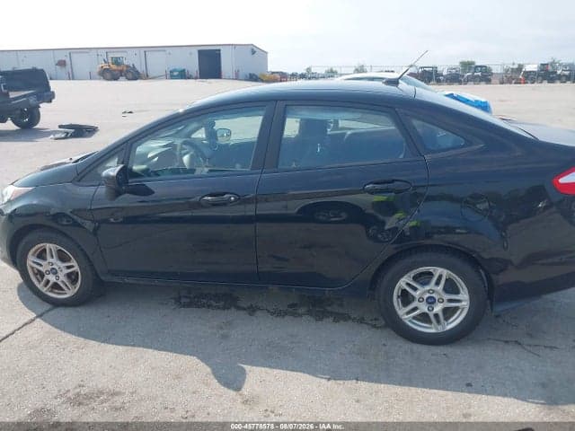 2017 FORD FIESTA SE 14