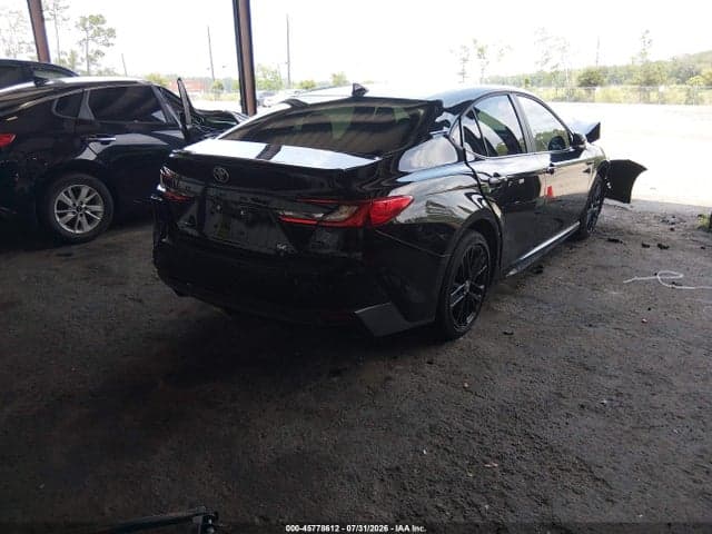 2026 TOYOTA CAMRY SE 4