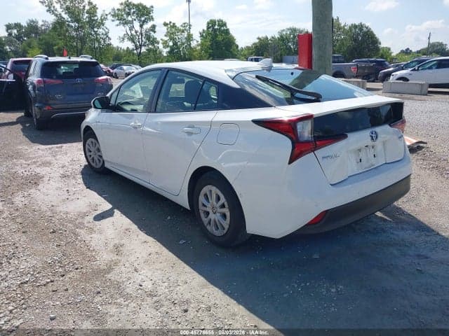 2021 TOYOTA PRIUS LE 3