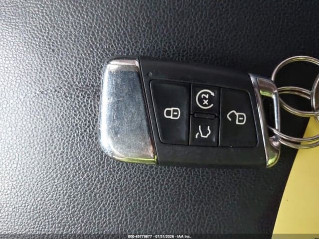 2021 VOLKSWAGEN ATLAS 3.6L V6 SE W/TECHNOLOGY R-LINE 11