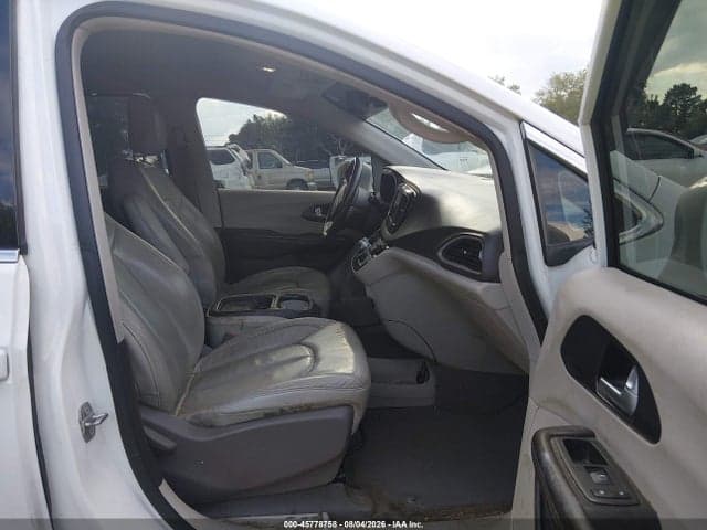 2020 CHRYSLER PACIFICA TOURING L 5