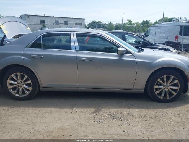 2017 CHRYSLER 300 LIMITED AWD 13