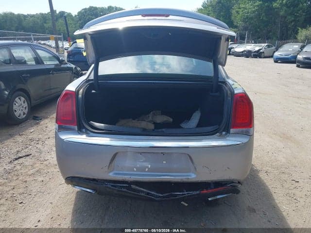 2017 CHRYSLER 300 LIMITED AWD 6