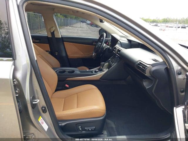 2017 LEXUS IS 200T 5