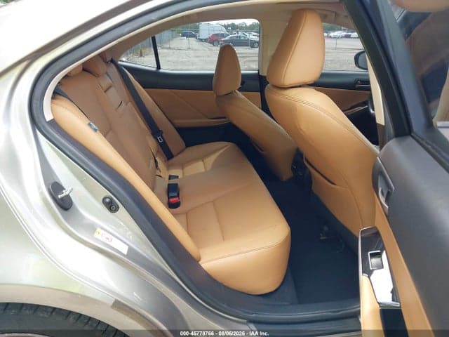2017 LEXUS IS 200T 8