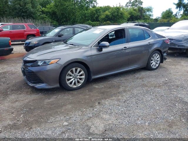2018 TOYOTA CAMRY LE 2