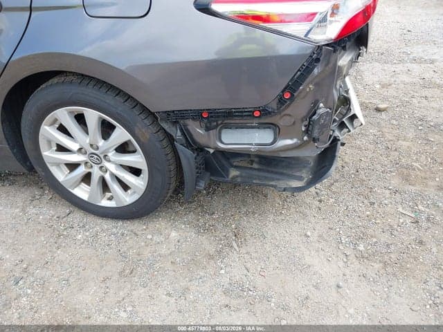 2018 TOYOTA CAMRY LE 12
