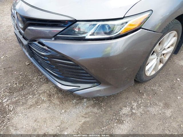 2018 TOYOTA CAMRY LE 6