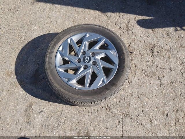 2024 HYUNDAI ELANTRA SEL 11