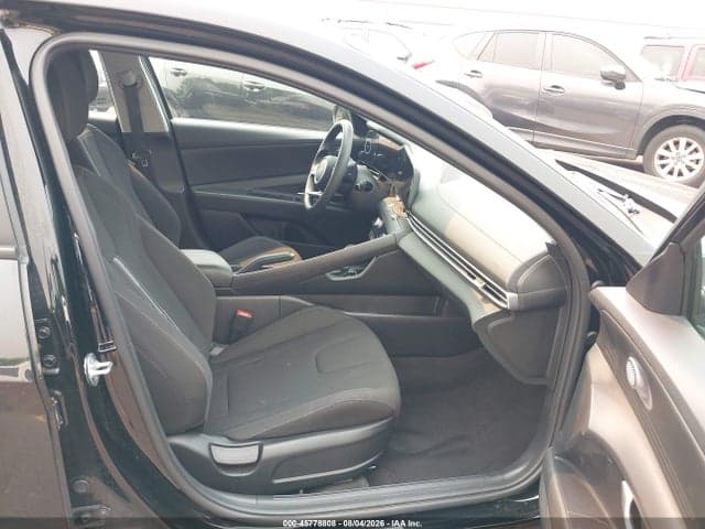 2024 HYUNDAI ELANTRA SEL 5