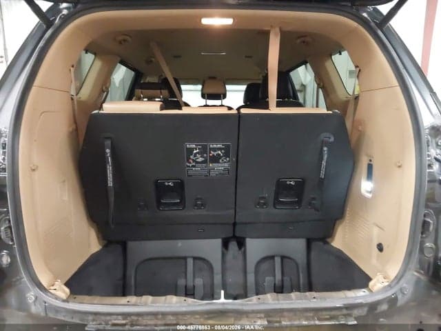 2018 KIA SEDONA EX 18