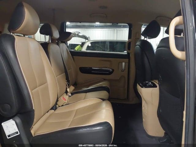 2018 KIA SEDONA EX 8