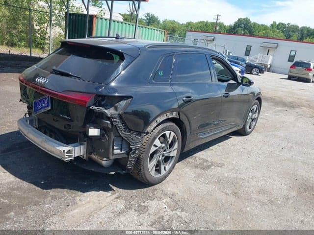 2021 AUDI E-TRON PREMIUM QUATTRO 4