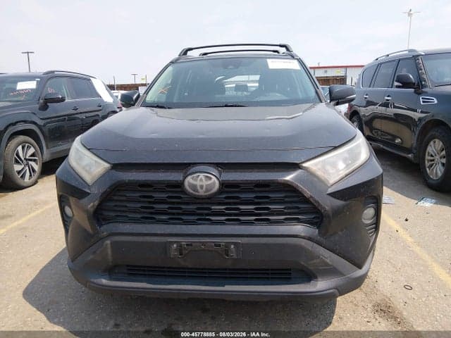 2019 TOYOTA RAV4 XLE 12