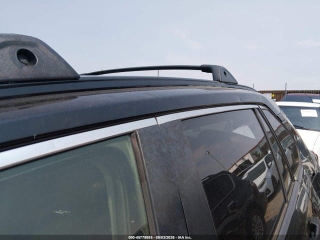 2019 TOYOTA RAV4 XLE 18