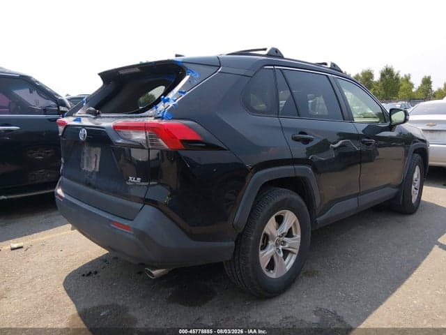 2019 TOYOTA RAV4 XLE 4