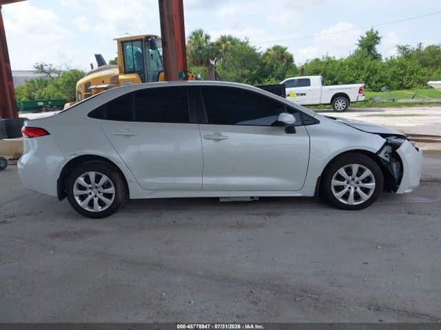 2025 TOYOTA COROLLA LE 14