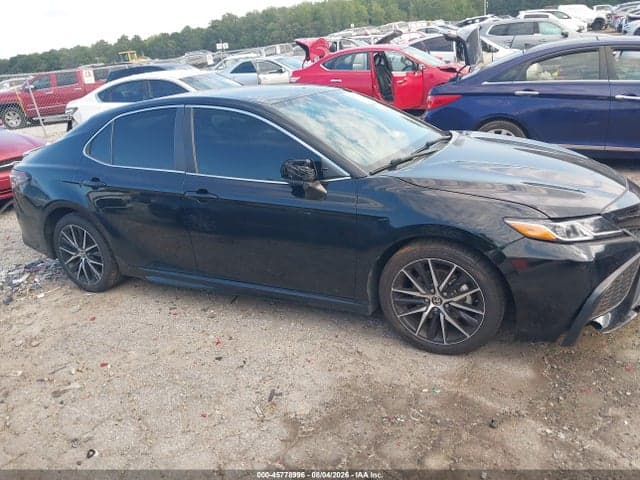 2021 TOYOTA CAMRY SE 13