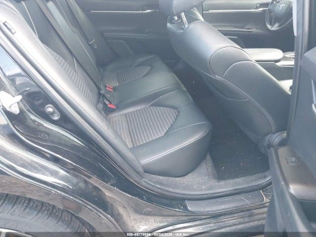 2021 TOYOTA CAMRY SE 8