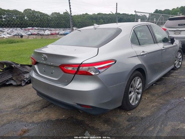 2019 TOYOTA CAMRY LE 4