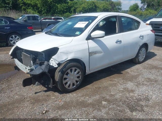 2018 NISSAN VERSA 1.6 SV 2