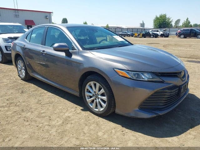2018 TOYOTA CAMRY LE - 1