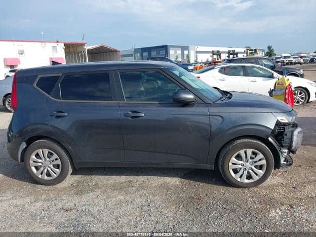 2021 KIA SOUL LX 14