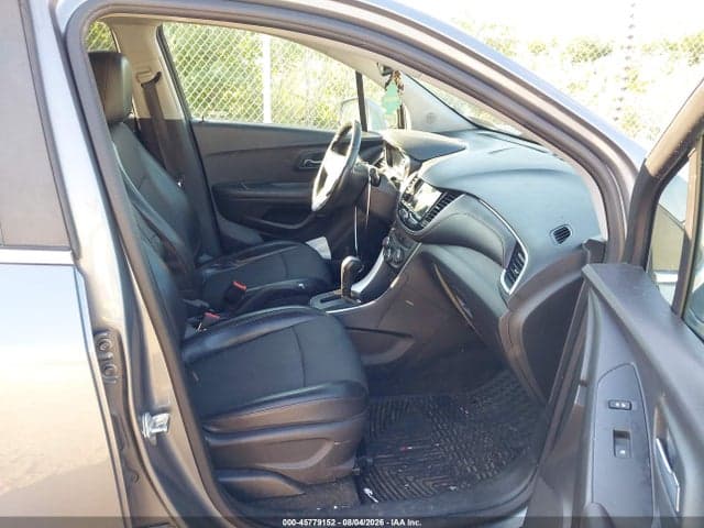 2019 CHEVROLET TRAX LT 5