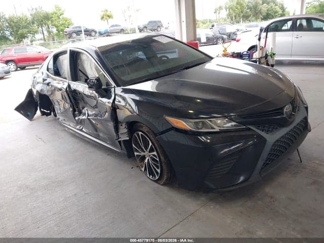 2020 TOYOTA CAMRY SE - 1