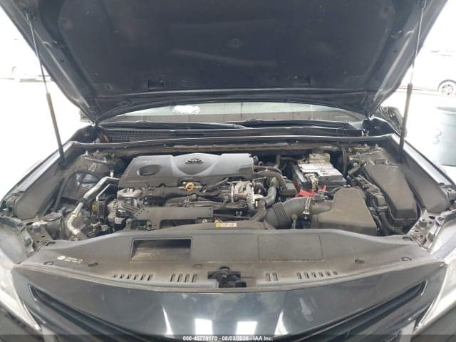 2020 TOYOTA CAMRY SE 10