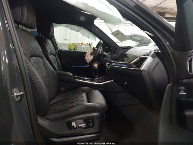 2025 BMW X5 PHEV XDRIVE50E 5