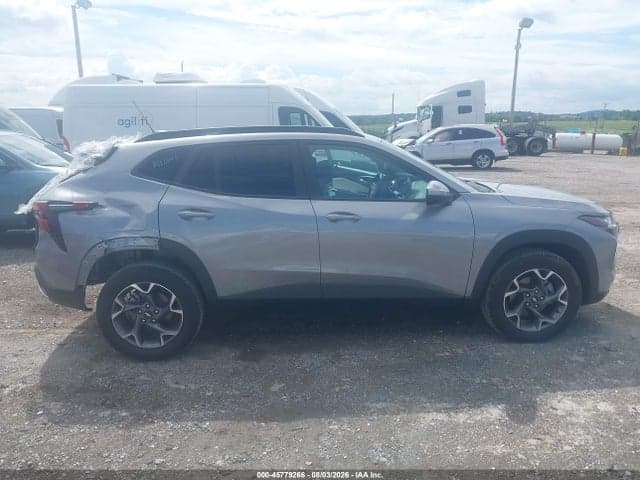 2025 CHEVROLET TRAX FWD LT 13