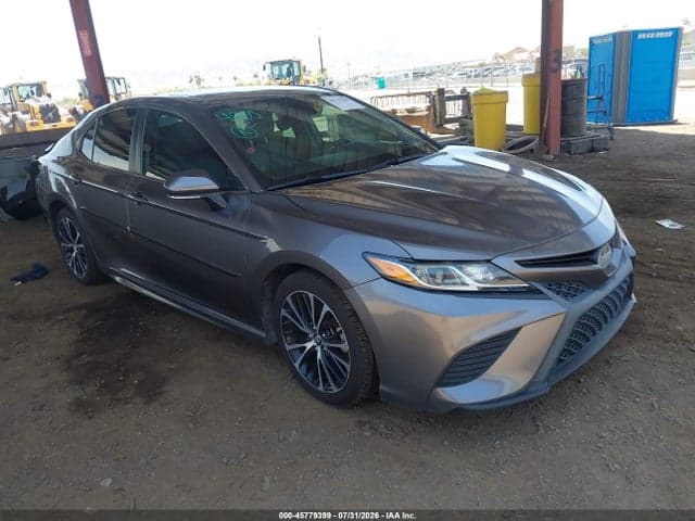 2019 TOYOTA CAMRY SE - 1