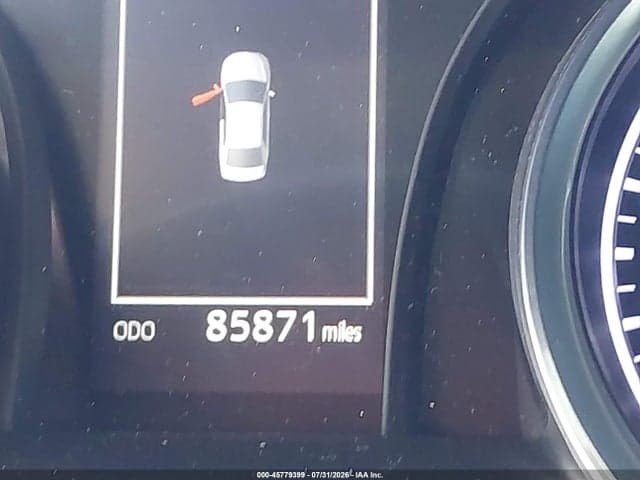 2019 TOYOTA CAMRY SE 16