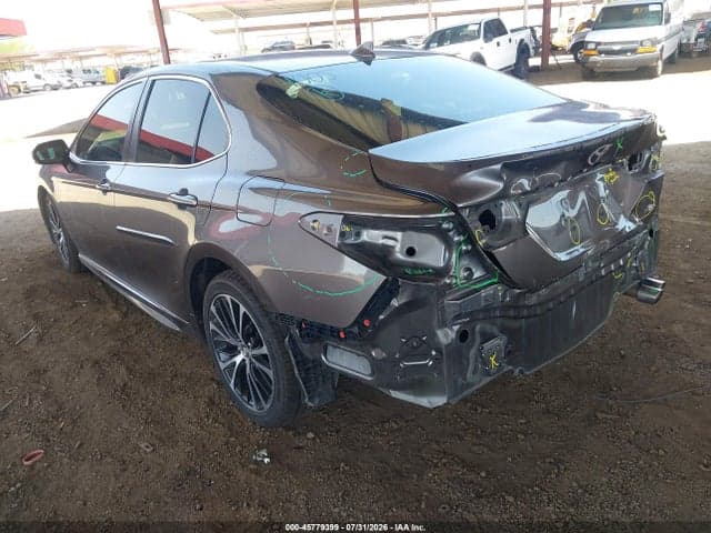 2019 TOYOTA CAMRY SE 3