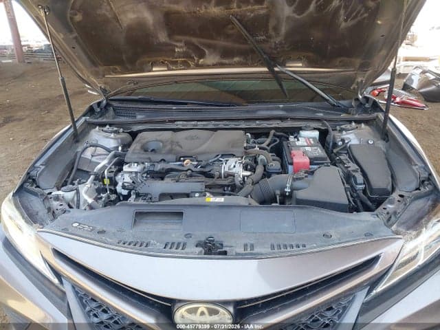 2019 TOYOTA CAMRY SE 10