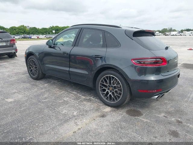 2018 PORSCHE MACAN SPORT EDITION 3