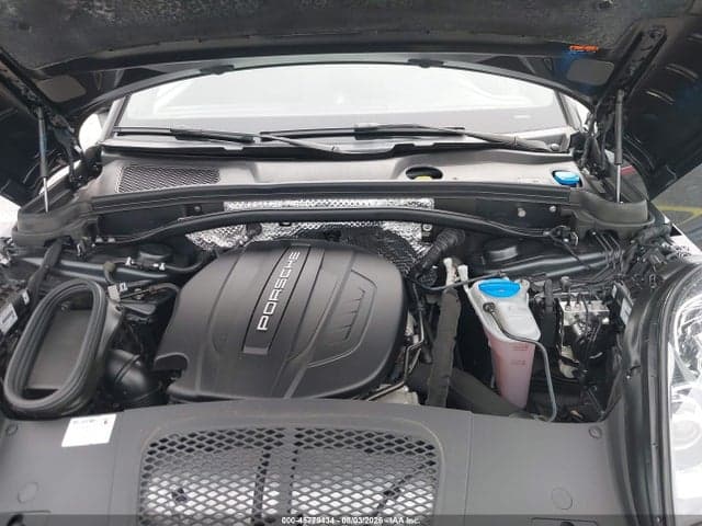 2018 PORSCHE MACAN SPORT EDITION 10