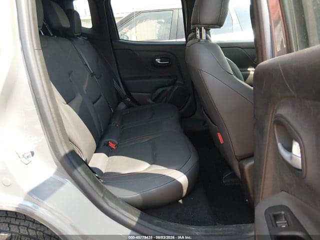 2022 JEEP RENEGADE TRAILHAWK 4X4 8