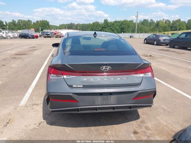 2025 HYUNDAI ELANTRA SE 16