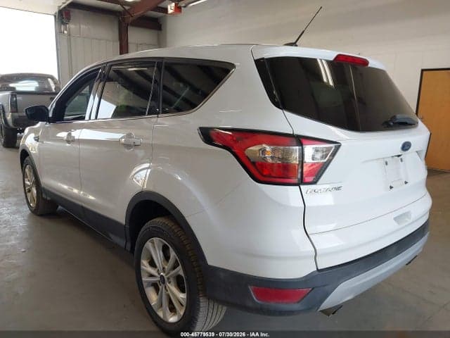 2017 FORD ESCAPE SE 3