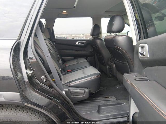 2019 NISSAN PATHFINDER SL 8