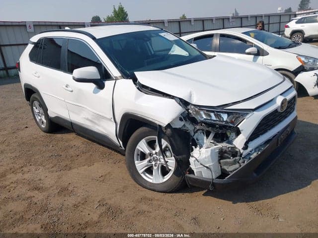 2021 TOYOTA RAV4 XLE 1