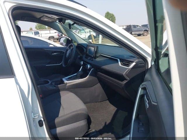 2021 TOYOTA RAV4 XLE 5