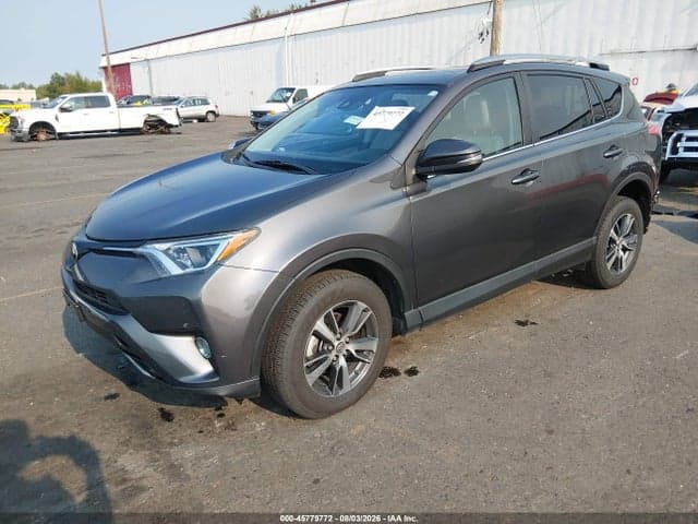 2018 TOYOTA RAV4 XLE 2