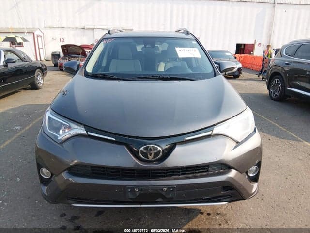 2018 TOYOTA RAV4 XLE 13
